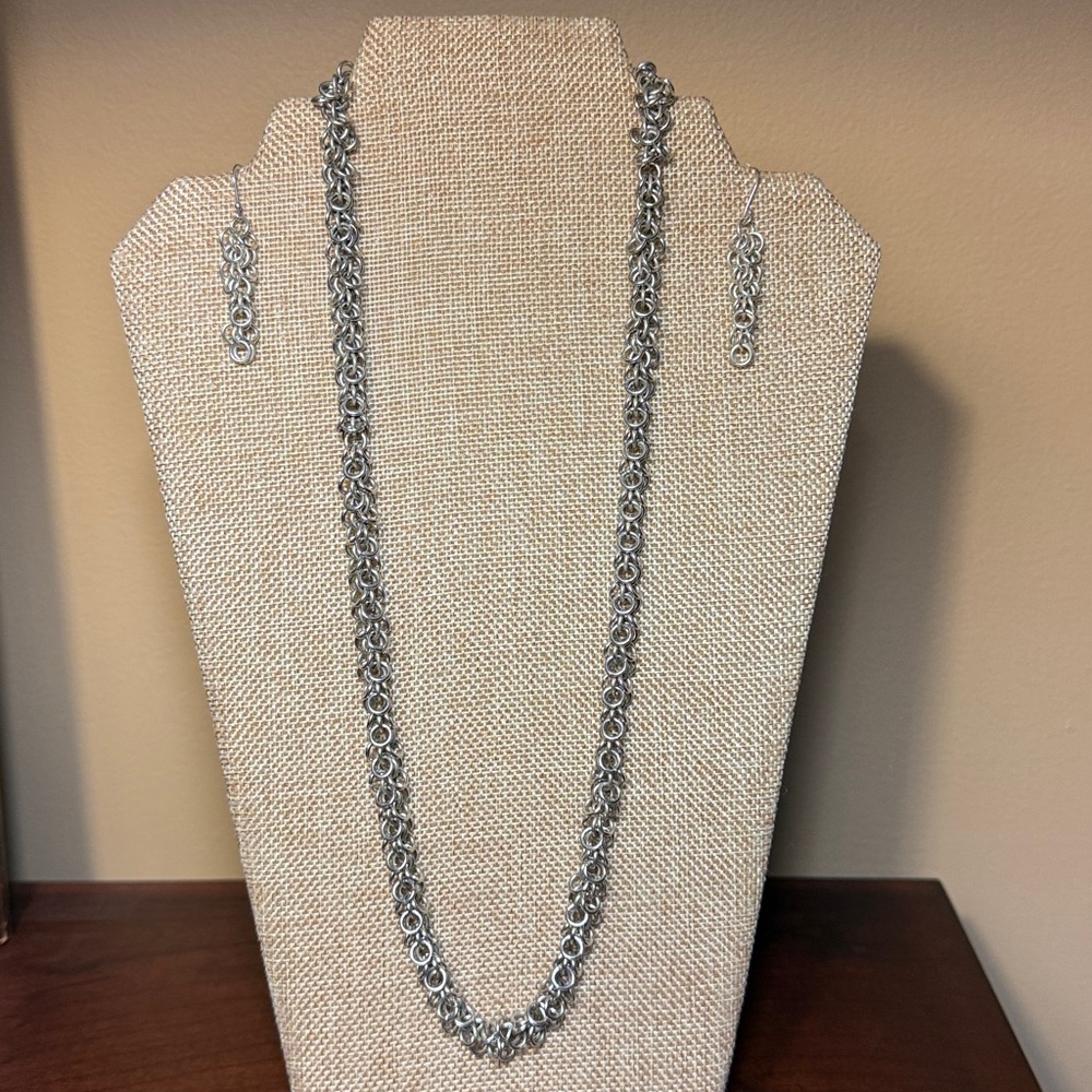 Tamohara Necklace & Earrings of Attached Silver Plate Circles Jewelry Set